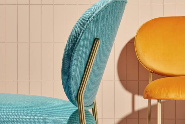 Стул с обивкой Blume античная латунь, бежевый 530х545х810 мм Стул с обивкой Blume античная латунь, бежевый 530х545х810 мм